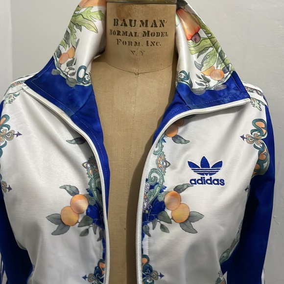 Adidas jacket - Picture 8 of 9